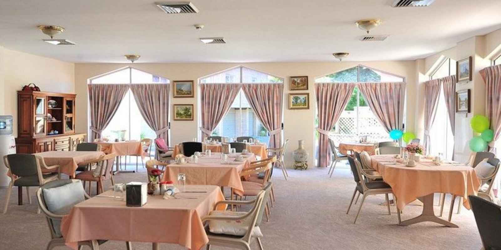 Oatland Gardens Village    15  Wyoming Avenue Oatlands