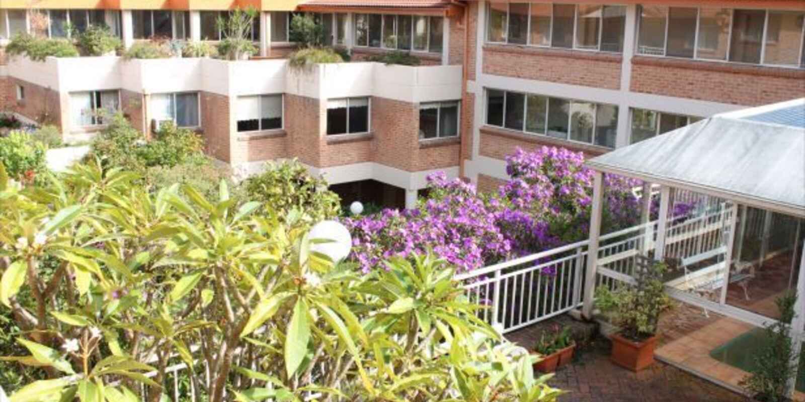 Lindfield Mannor 1-7  Bent St Lindfield