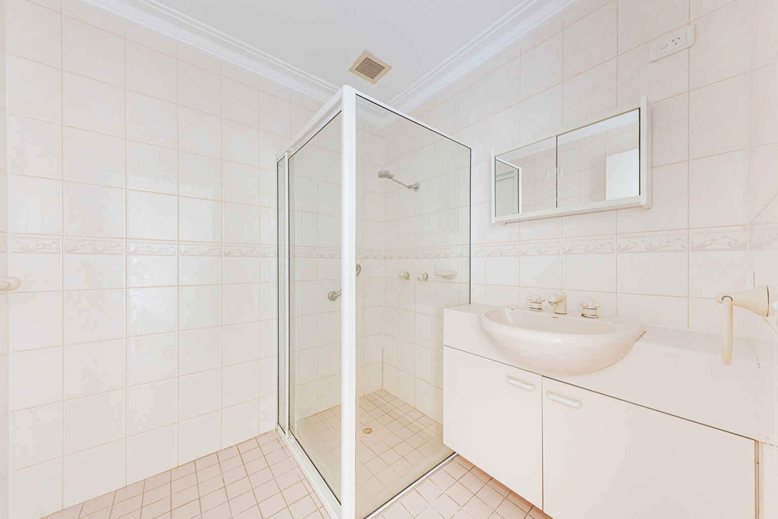 32/244 Mowbray Road Chatswood