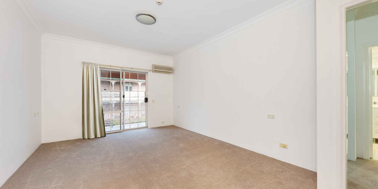 65/244 Mowbray Road Chatswood