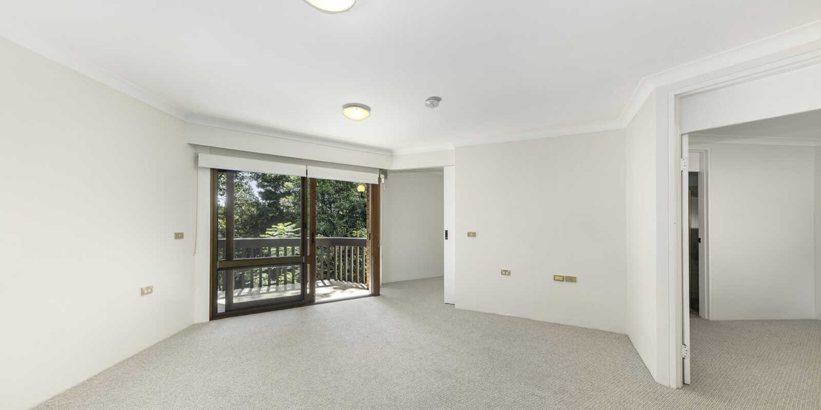 26/21 Eastern Valley Way Northbridge