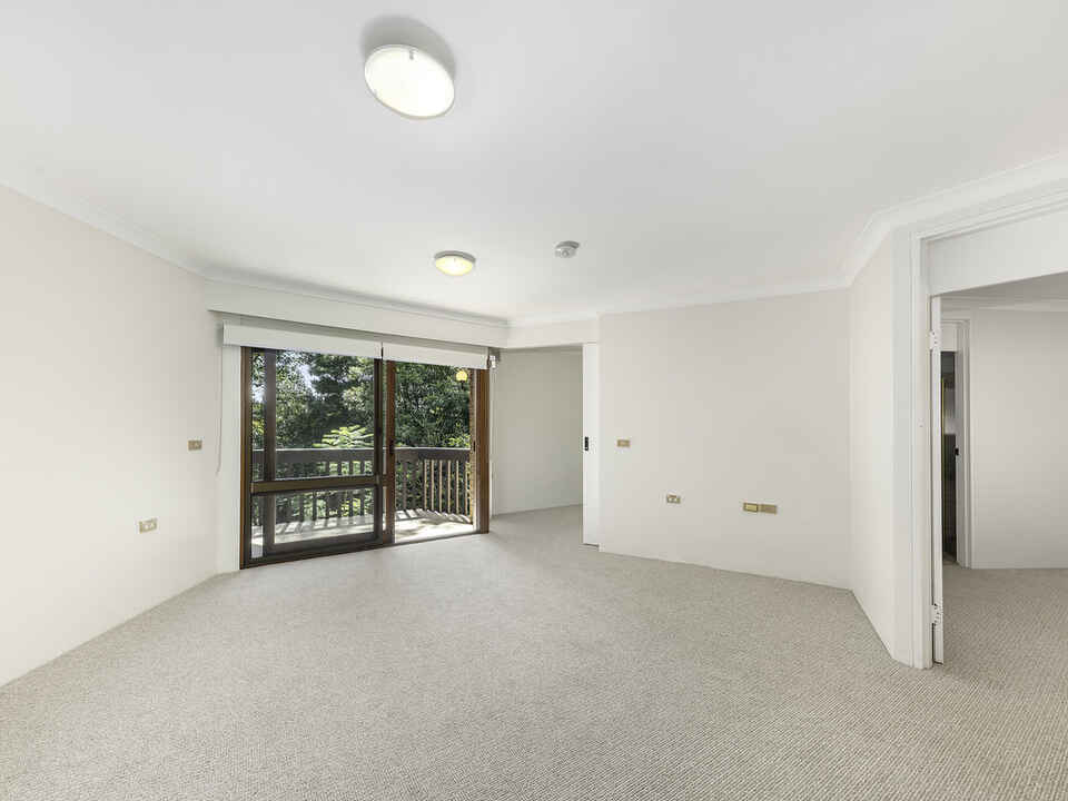 26/21 Eastern Valley Way Northbridge